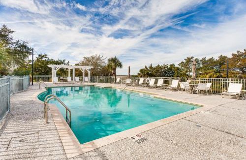 Saint Simons Island Apartment | Breezy St Simons Hideaway with Waterfront Views!