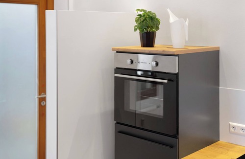Herbolzheim Apartment | Breisgau Lofts - Near Europa-Park with Wi-Fi and Air Conditioning