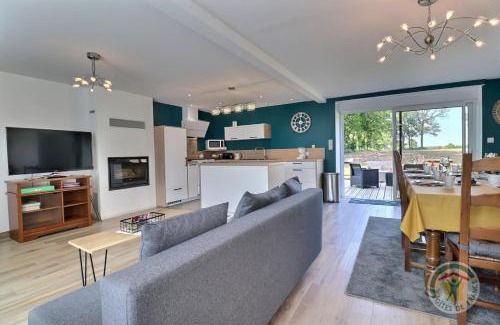 Saint-Brice-en-Cogles House | Breizh roch