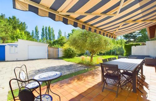 Brem Sur Mer House | Brem sur Mer- Grande maison pour 9- 4 chambres