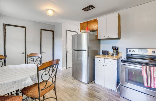 Brent House | Brent Family Home w/Spacious Yard + Covered Patio