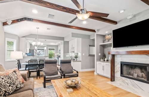 Brentwood House | Brentwood Bungalow, 3 BR, Bustling Central Austin