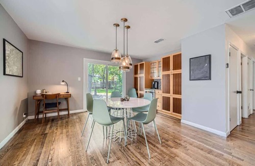 Brentwood House | Brentwood Bungalow. Walk & Bike Everything Austin!