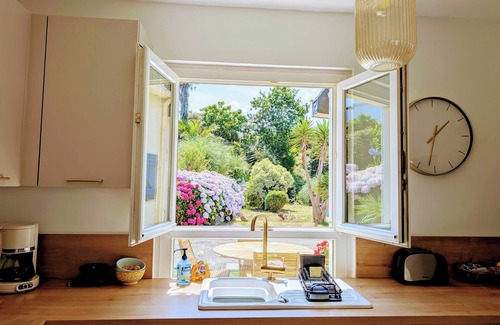 Trevou-Treguignec Apartment | Bretagne location vue mer Trévou Treguignec Côtes granit rose, 200 m plage