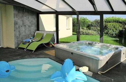 Kersaint-Plabennec Apartment | Bretagne,maison avec piscine et spa