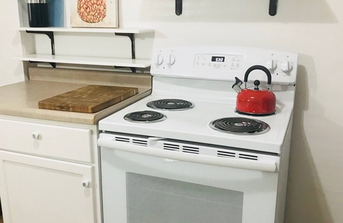 Marquette Apartment | Brewery lover's paradise