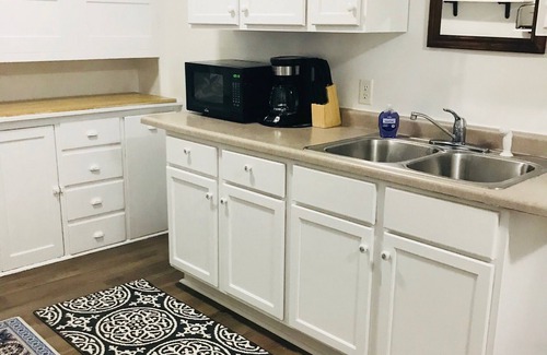 Marquette Apartment | Brewery lover's paradise