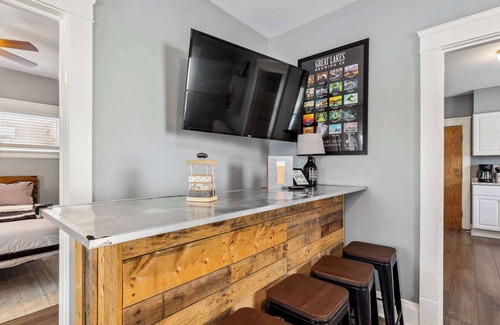 Lakewood Apartment | BrewLoft: fun, themed apt; work space; clean & new