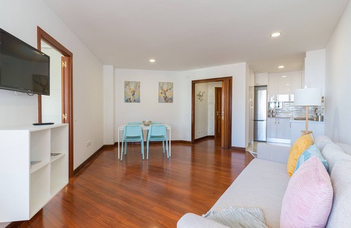Las Palmas de Gran Canaria Apartment | Bright Townhouse - Views - 5 min walk to the Beach
