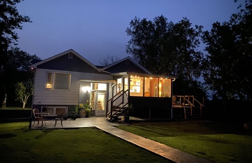 East Central Saskatchewan House | Brian’s Place Retreat & Resort : Riverview Property