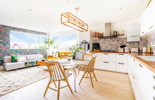 Whitechapel Apartment | Brick Lane Family Friendly Home - Zone 1