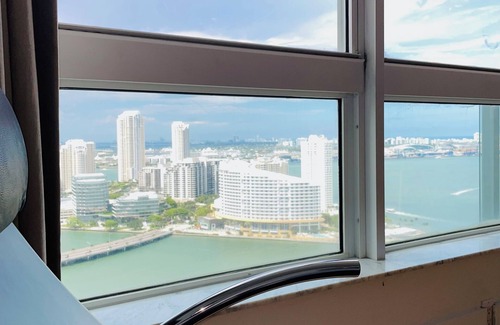 Brickell Condo | Brickell PH w/Amazing Ocean View 2/2