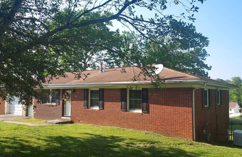 Craigsville House | Bridge Day Lodging – 2BR/2BA Near New River Gorge
