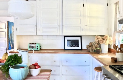 Bridgehampton House | Bridgehampton Village Historical with Beautiful Yard/Heated Pool, Walk to Town!