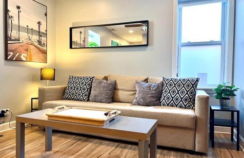 Bridgeport Apartment | Bridgeport Place - free parking, McCormick Place-Sox Park