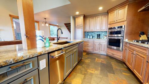 Mammoth Lakes Apartment | Bridges Townhome #15 Condo