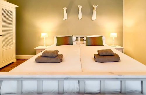 Vineta Hotel | Brigadoon Boutique Guesthouse l Ondili