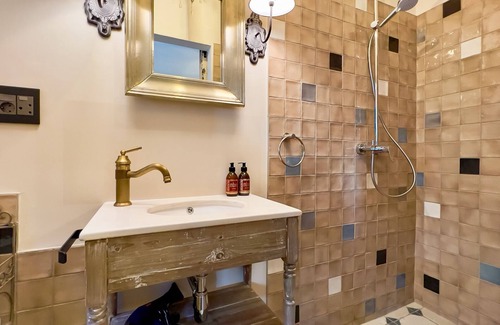 Vineta Hotel | Brigadoon Boutique Guesthouse l Ondili