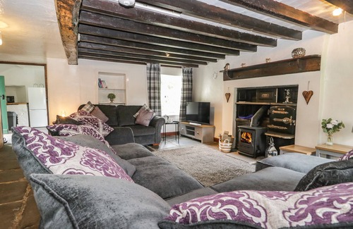 Broughton in Furness Cottage | BRIGG HOUSE, pet friendly, with open fire in Broughton-In-Furness