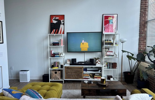 NoDa Apartment | Bright 1 Bdrm Loft Apartment in central Noda