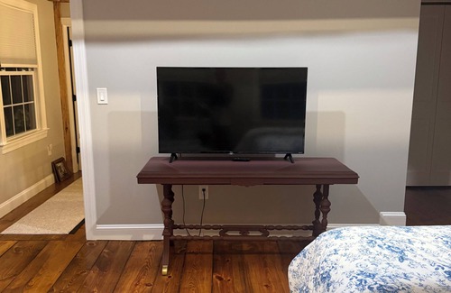 Bellingham House | Bright 1 Bedroom with Private bathroom