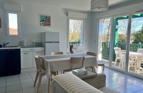 Cambo-les-Bains Apartment | Bright 1BR Apartment with Terrace, WiFi, Parking - Close to Downtown Cambo-les-Bains