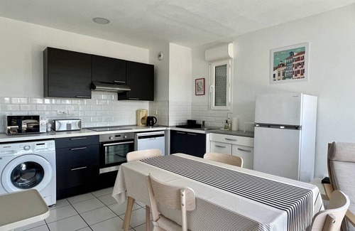 Cambo-les-Bains Apartment | Bright 1BR Apartment with Terrace, WiFi, Parking - Close to Downtown Cambo-les-Bains