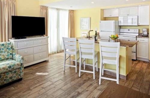 Ormond Beach Resort | Bright 1BR w/Ocean Views, Private Balcony, Resort Amenities & Full Kitchen