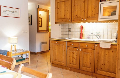 Meribel Apartment | Bright 2-Bedroom Apartment for 4 – Méribel Morel