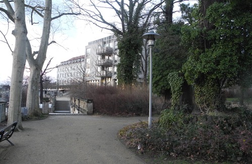 Radeberger Vorstadt Apartment | Bright 2 room apartment on the Elbe, close to the city, garage, excellent infrastructure, shared terrace