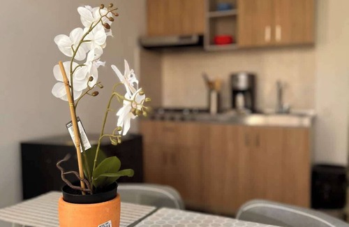 Chico Reservado Apartment | Bright 2BR in Parque de la 93