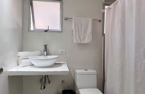 Chico Reservado Apartment | Bright 2BR in Parque de la 93