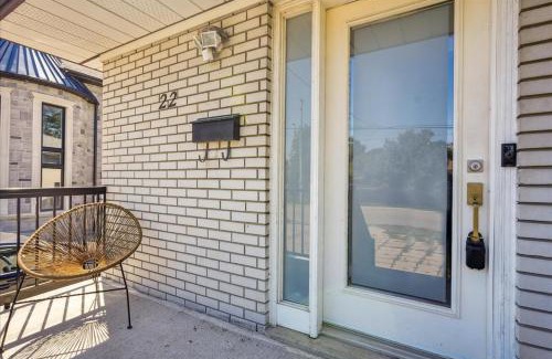 Northeast Mississauga Apartment | Bright 3-BDRM House, Family Home & Parking, YYZ Airport