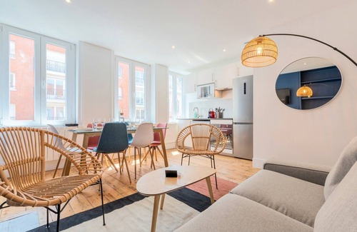 Wazemmes Apartment | Bright 3-bedroom 2-bathroom flat