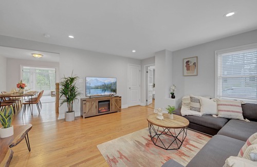 Princeton Junction House | Bright 4BR House w/Large Backyard and Sunroom