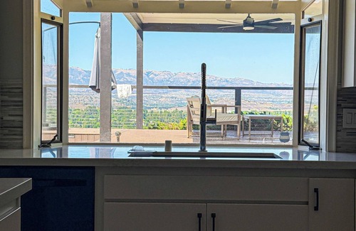 Hidden Hills House | Bright 4BR with Pool and View - GR-HH- MO