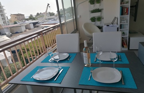 Golfe Juan Apartment | Bright air-conditioned apartment close to the beach and shops