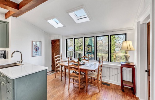 Winston - Salem Cottage | Bright & Airy 1910 Cottage with 2 King Master Suites! Updated! Close to campus!