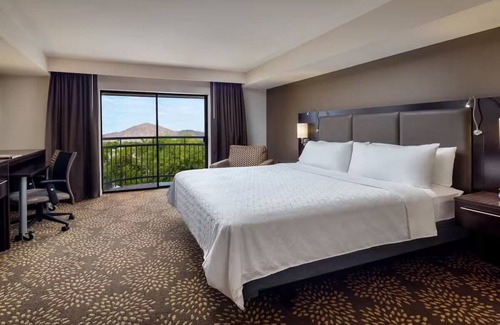 Camelback East Hotel | Bright & Airy Stay with Private Pool, Pets Allowed, and Outdoor Lounge