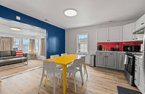 Crescent Beach Apartment | Bright & Airy 2BR | Across from Crescent Beach