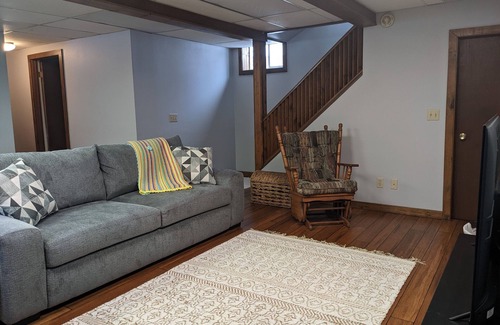 Spearfish House | Bright and airy 2br, walking distance to downtown