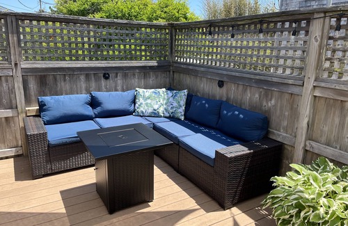 Ocean Bay Park House | Bright and Breezy Beach House in Ocean Bay Park