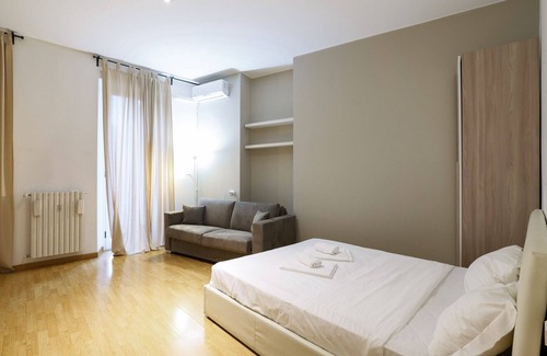 Magenta Apartment | Bright and Central Studio - perfect location for city tourism