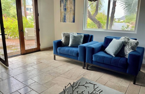 Paradise Hills Apartment | Bright and Charming apartment in Paradise Valley