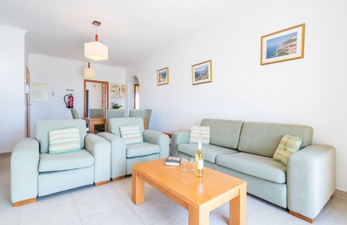 Porto de Mos Apartment | Bright and comfortable 2 Bedroom apartment in Porto de Mos by Ideal Homes