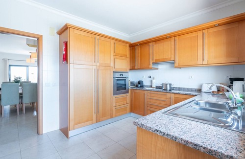 Porto de Mos Apartment | Bright and comfortable 2 Bedroom apartment in Porto de Mos by Ideal Homes