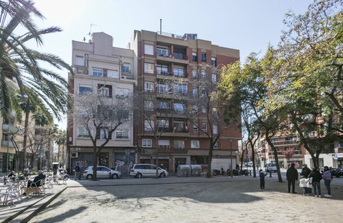 Hostafrancs Apartment | Bright and comfy apartment with balcony