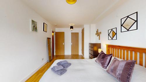 South Bermondsey Apartment | Bright and cosy 1 bed flat next to Tower Bridge