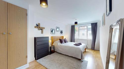 South Bermondsey Apartment | Bright and cosy 1 bed flat next to Tower Bridge