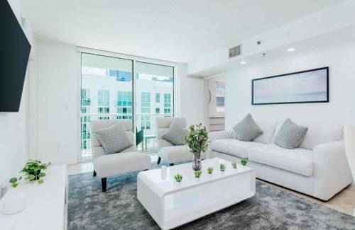 Brickell Apartment | Bright and Cozy 2 Bedroom